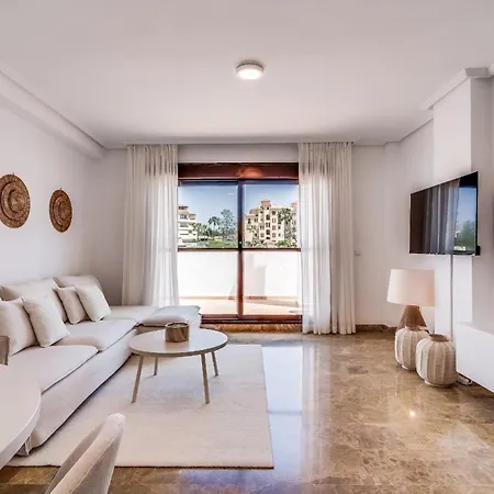 With Roof Terrace & Parking - Communal Pool And Near The Lejlighed Estepona