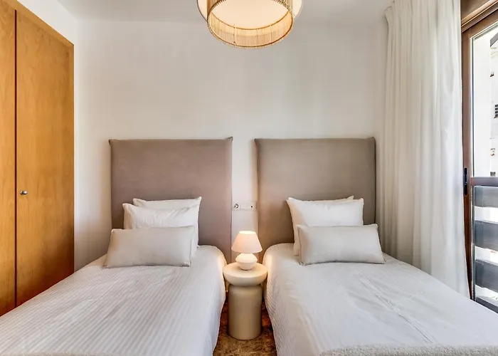 With Roof Terrace & Parking - Communal Pool And Near The 公寓 埃斯特波纳