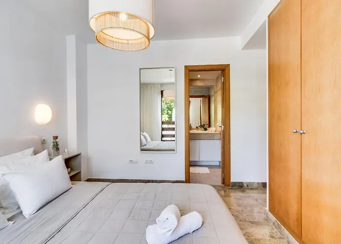 아파트 With Roof Terrace & Parking - Communal Pool And Near The