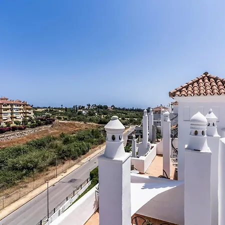 Apartment With Roof Terrace & Parking - Communal Pool And Near The