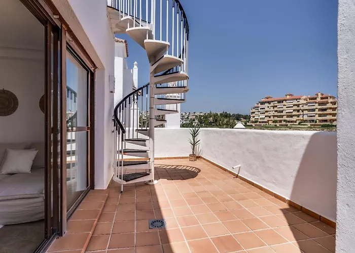 Apartment With Roof Terrace & Parking - Communal Pool And Near The *