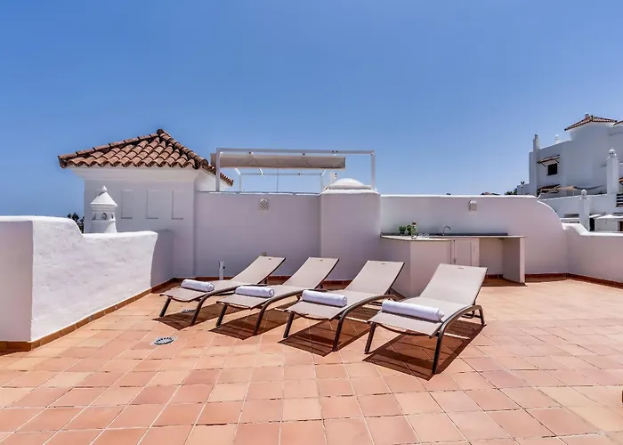 With Roof Terrace & Parking - Communal Pool And Near The